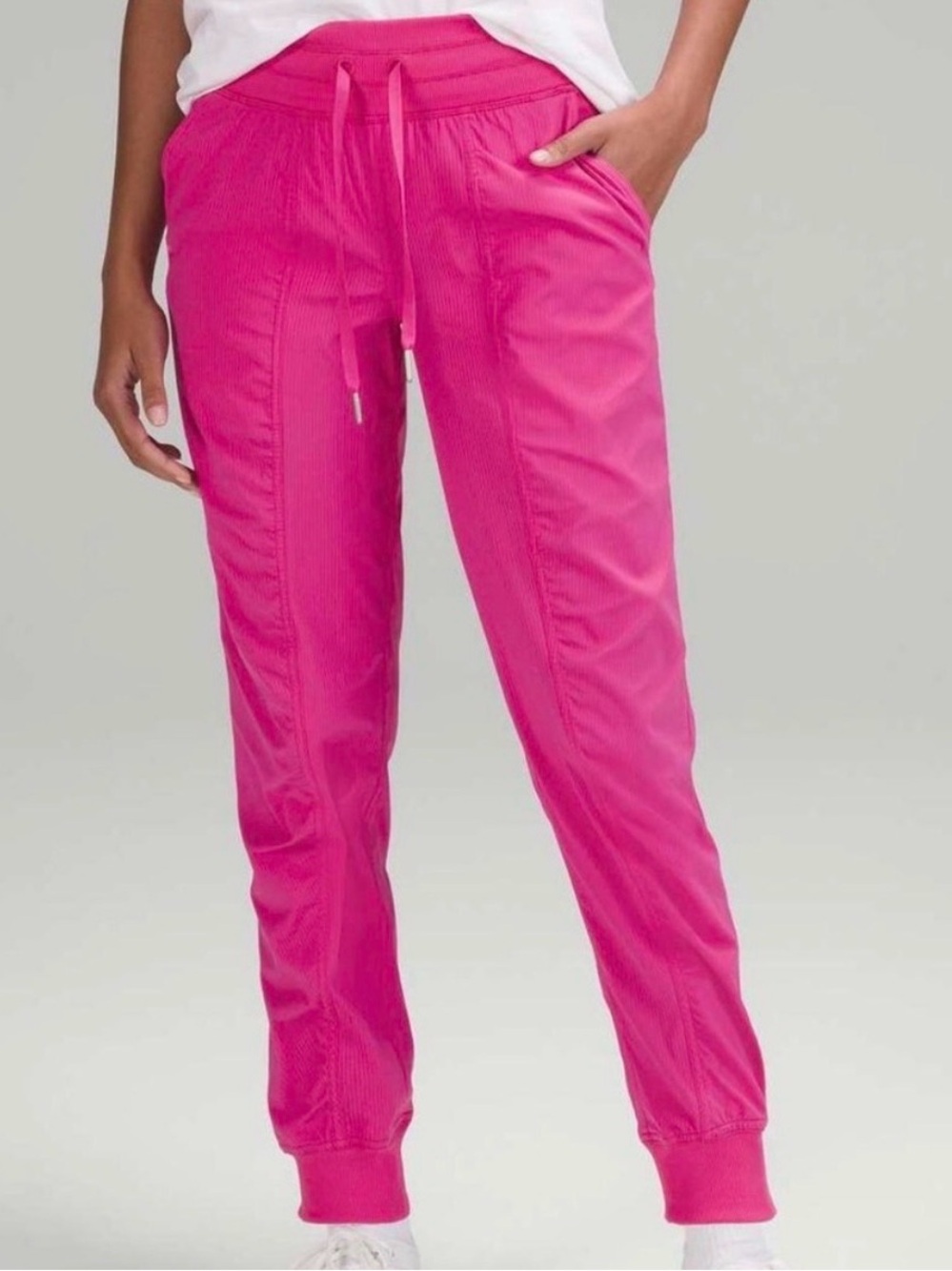Lululemon Sonic Pink Dance
Studio Mid Rise Jogger